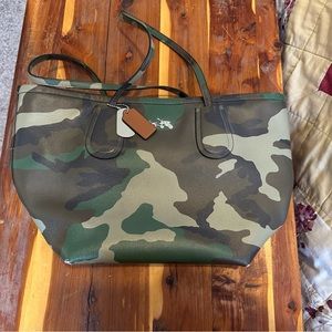 Coach Limited Edition Taxi Tote Cameo